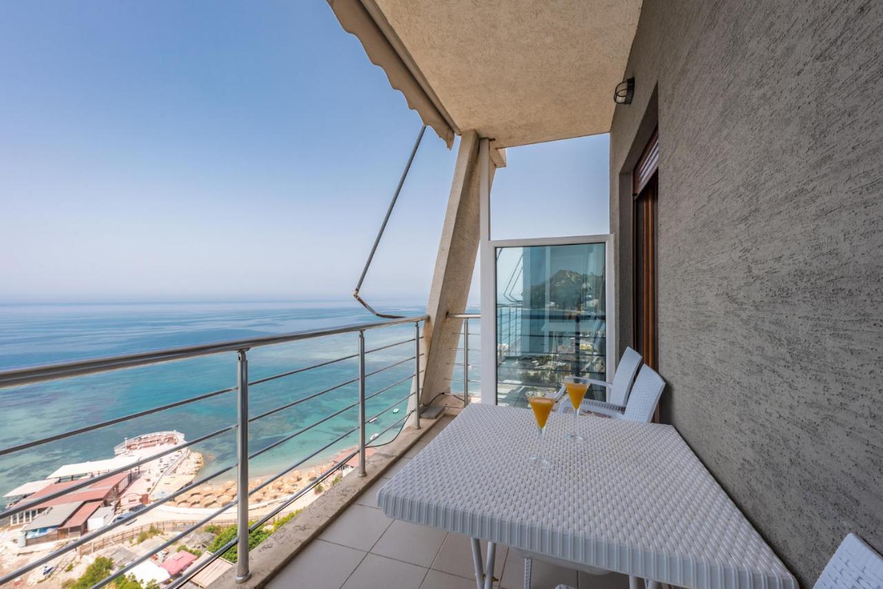 Spectacular Seaview Penthouse Durrës Exterior foto
